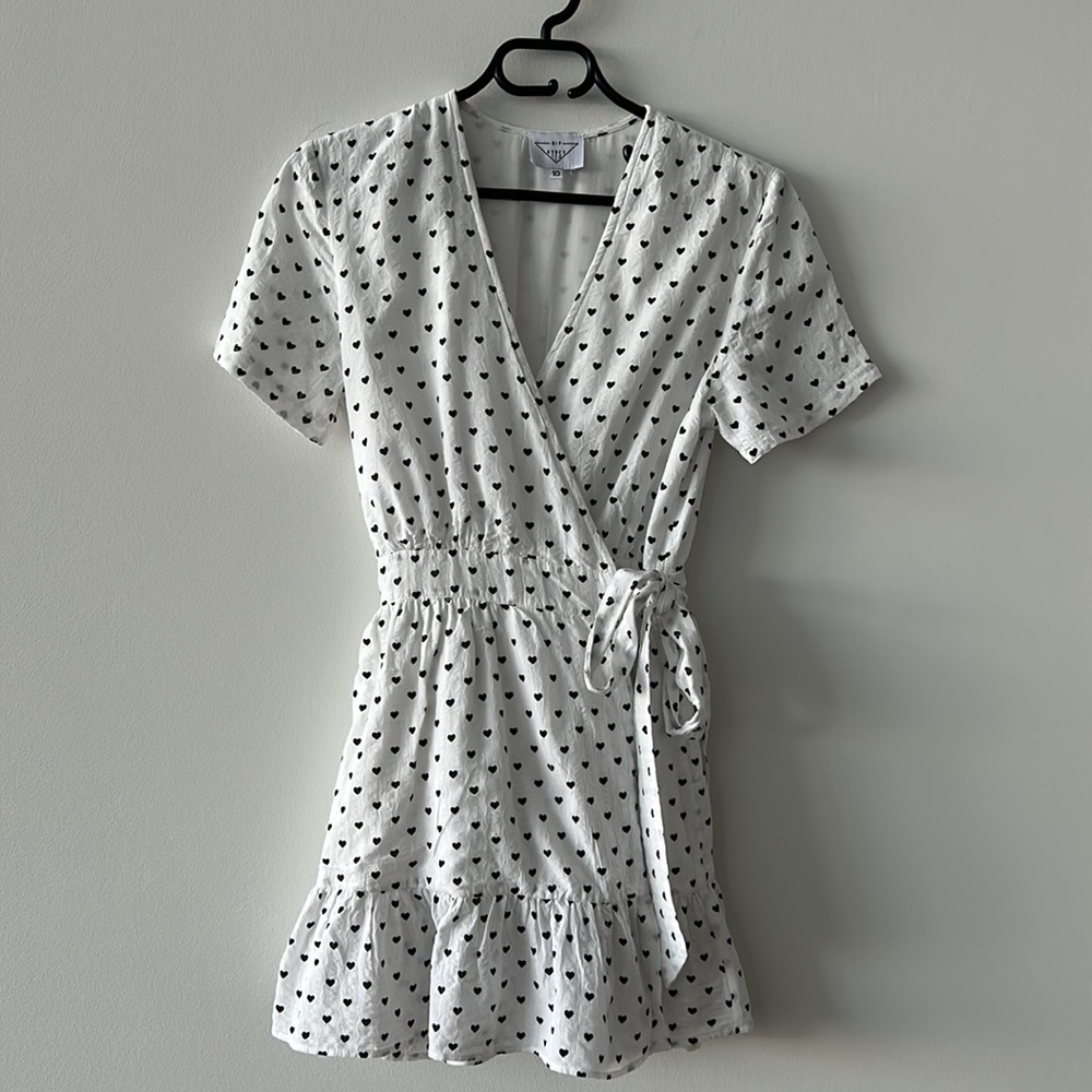 🌼 Hip Gypsy - Wrap Dress 🌼 - Picture 1 of 9